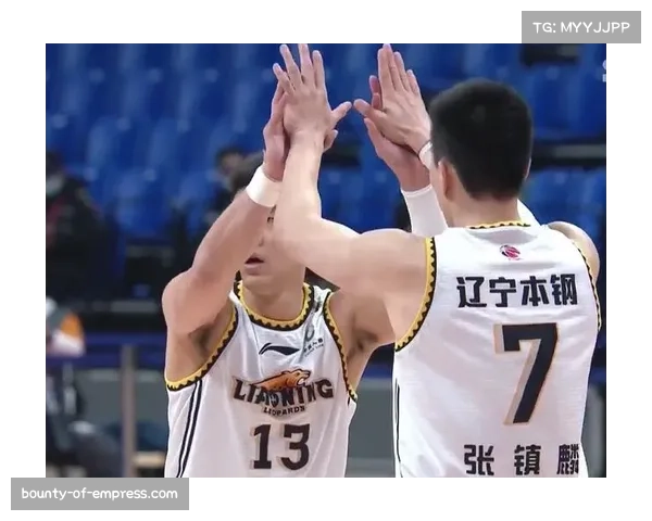 弗格面对旧主毫不手软 上海大胜辽宁取关键战役 弗格面对旧主毫不手软 上海大胜辽宁取关键战役